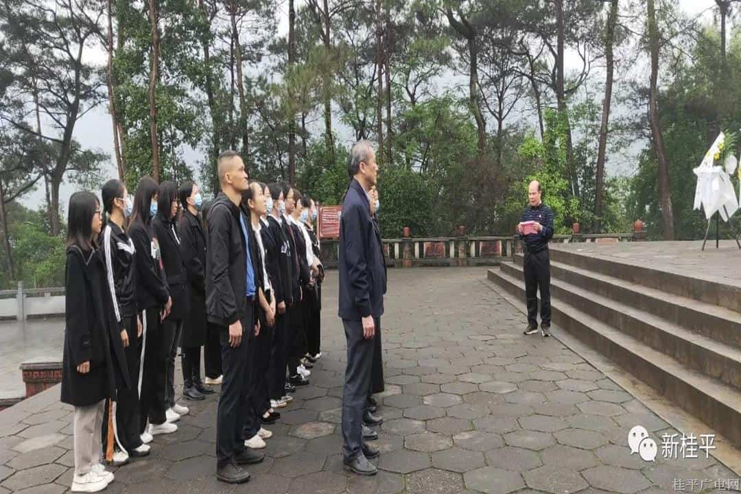 【网络中国节·清明】桂平市民政局开展“传承红色精神 汲取奋进力量”党建带团建活动
